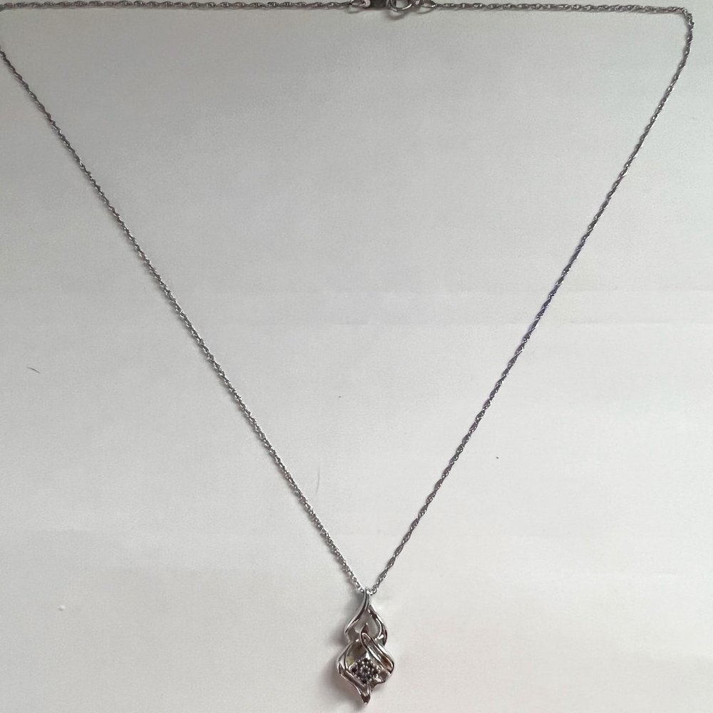 SUN 925 Sterling Silver Moissanite/Diamond Chip Twist Pendant Necklace